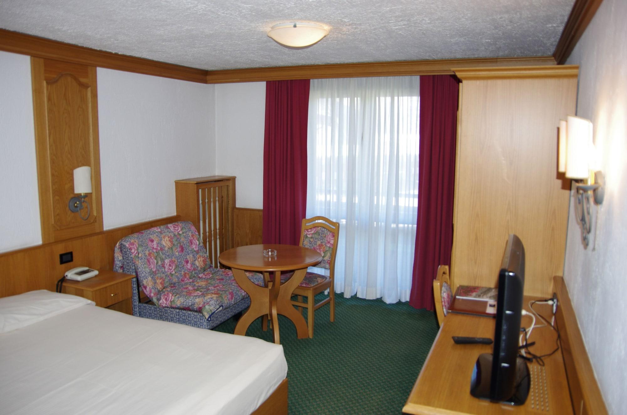 Hotel Intermonti Livigno Luaran gambar