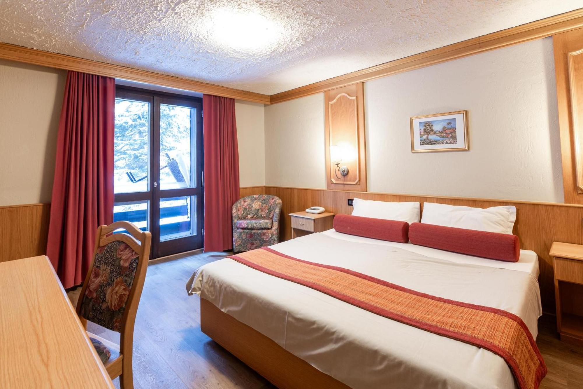 Hotel Intermonti Livigno Bilik gambar