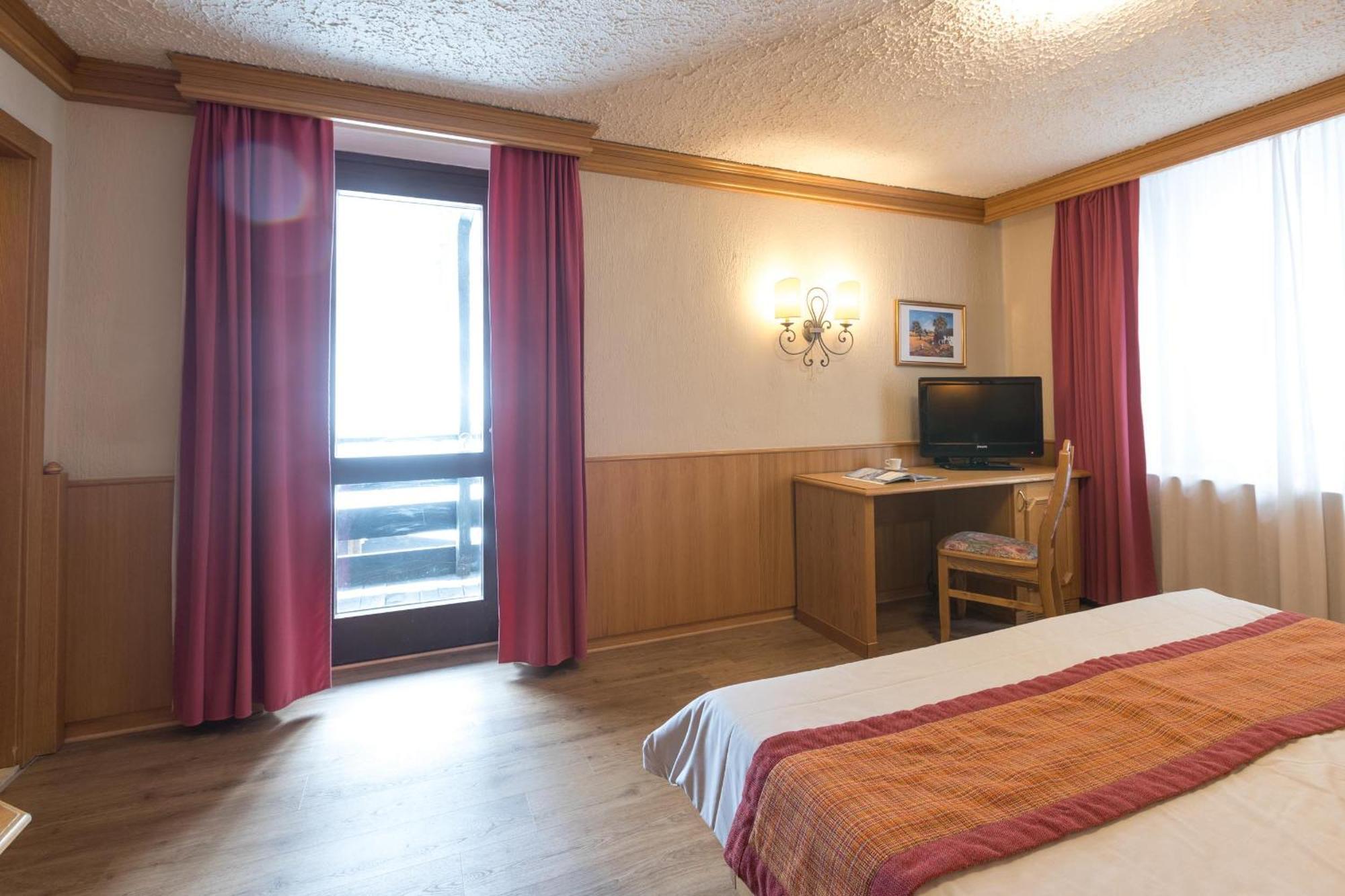 Hotel Intermonti Livigno Bilik gambar