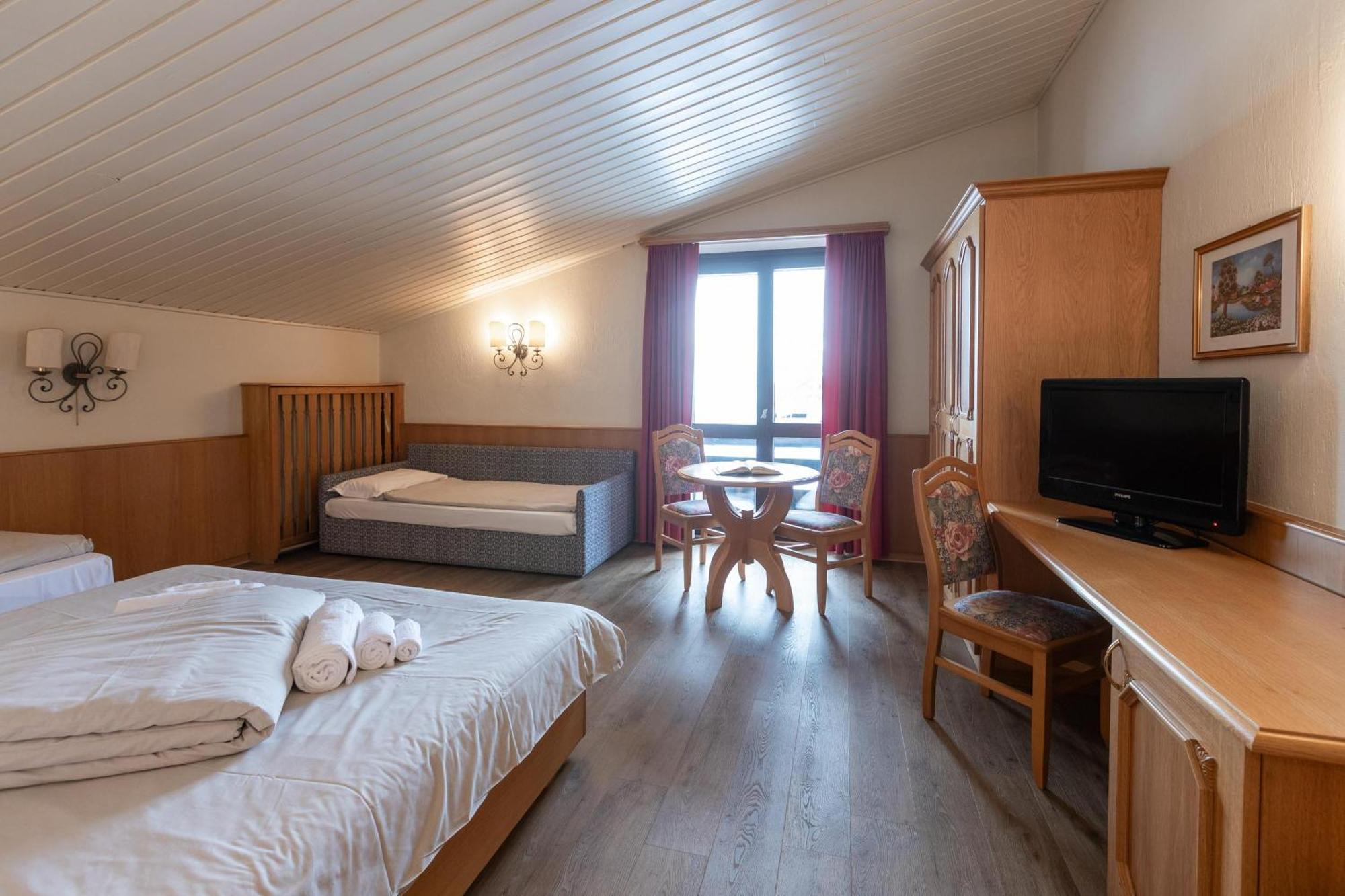 Hotel Intermonti Livigno Bilik gambar