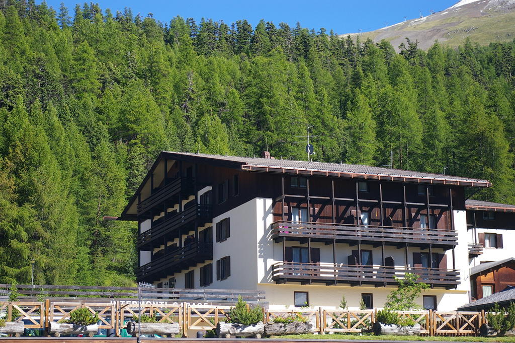 Hotel Intermonti Livigno Luaran gambar