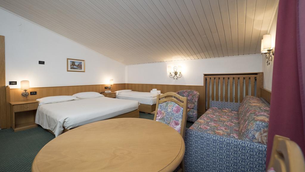 Hotel Intermonti Livigno Luaran gambar